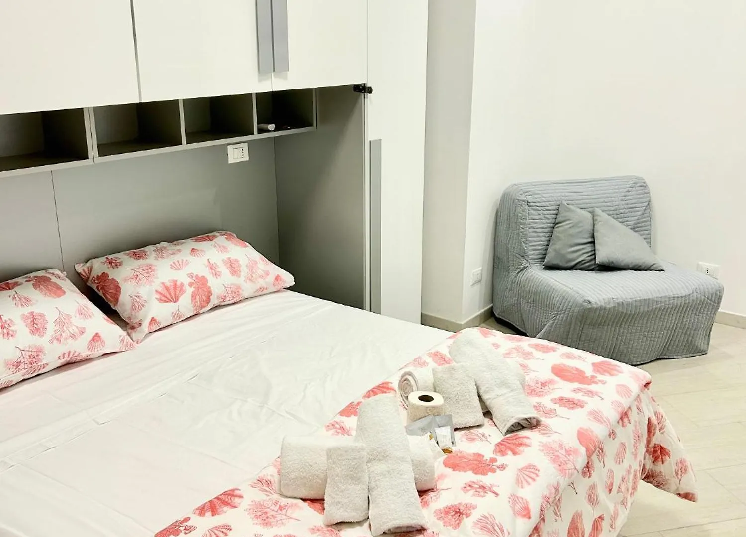 Roma Apartment Holiday